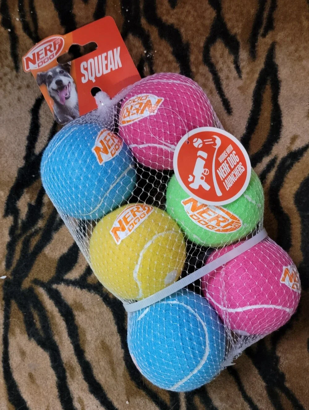 Kong Dog Bright Multicolor Squeak Tennis Balls - 6 Pack Reg Size Med/large